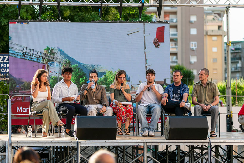 Il futuro sul palco: in via d’Amelio i giovani prendono in mano la memoria